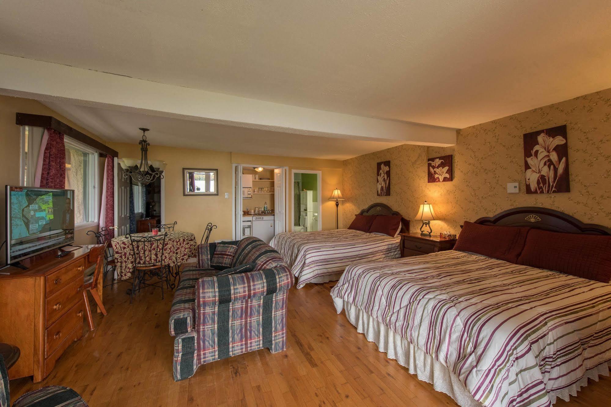 Auberge Villa Bellerive Nominingue Exteriör bild