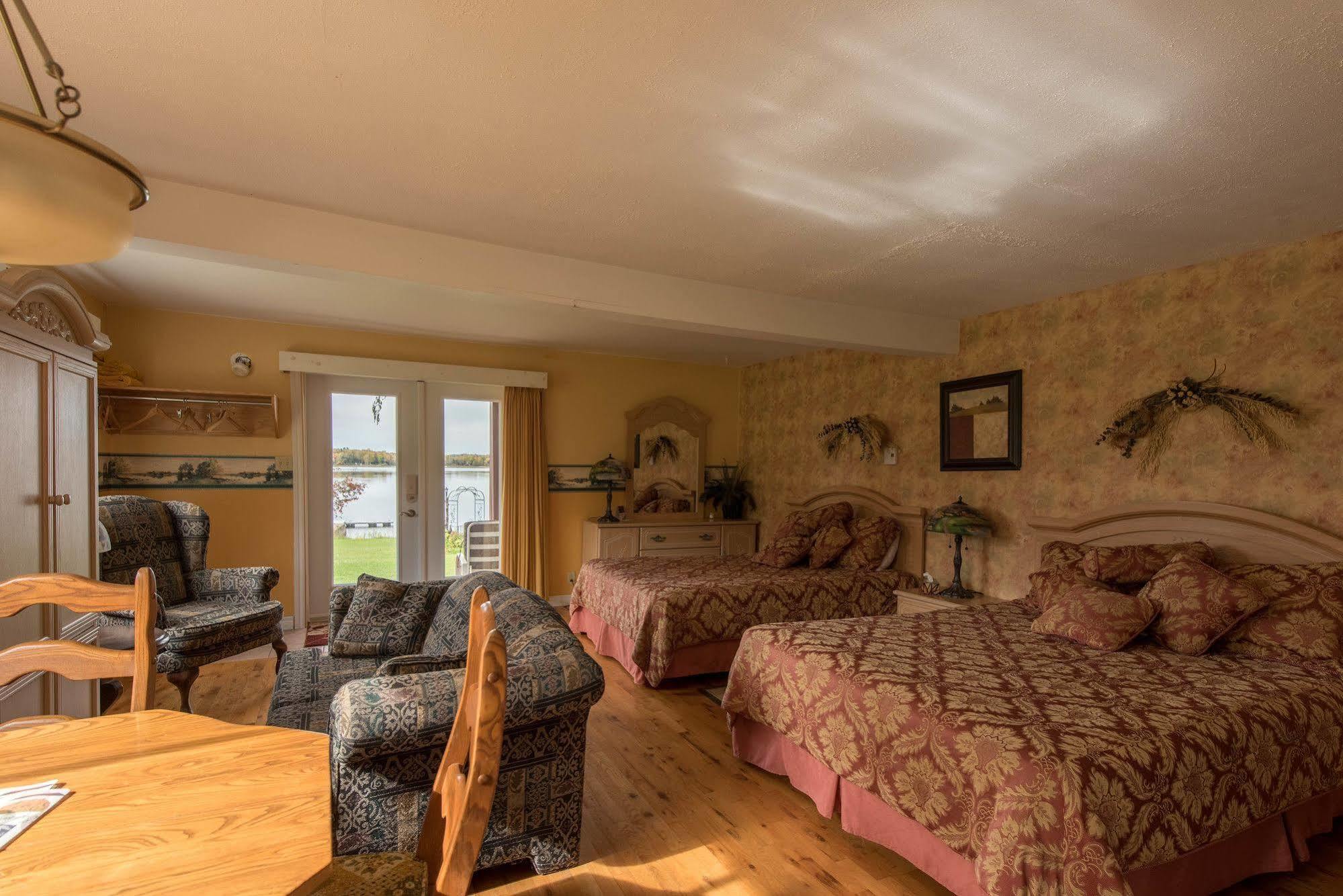Auberge Villa Bellerive Nominingue Exteriör bild